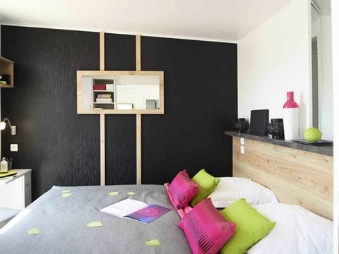 MOBILHOME 4 personnes - Cottage VIP 3 Pièces 4 Personnes Climatisé + TV