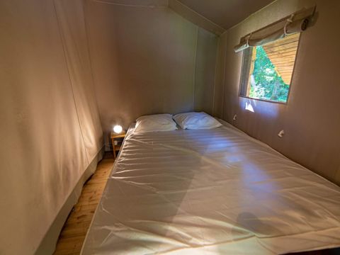 Tente en toile et en bois 4 personnes - ECOLODGE CONFORT sans sanitaires