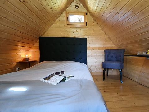 Insolite 2 personnes - Cabane 9m² (1 chambre) Terrasse Couverte - sans sanitaires