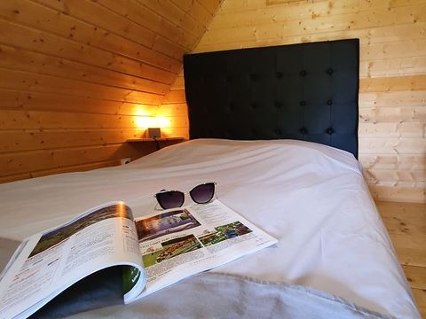 Insolite 2 personnes - Cabane 9m² (1 chambre) Terrasse Couverte - sans sanitaires