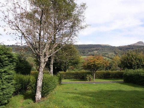 Emplacement - Forfait Confort (emplacement+80m² / 1 voiture / électricité 10A)