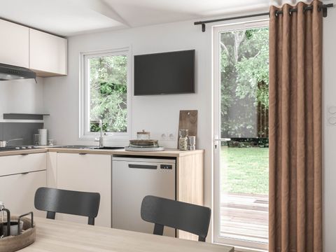 BUNGALOW 6 personnes - Bungalow Confort 33m² (3chambres) Terrasse couverte 15m²+ TV