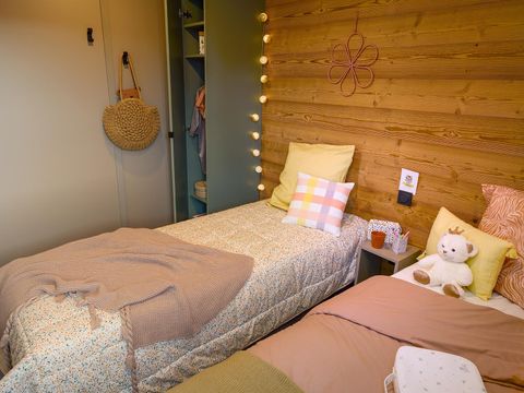 CHALET 6 personnes - Chalet ETOILE +35m² (3 chambres) Terrasse couverte +TV 6 pers.