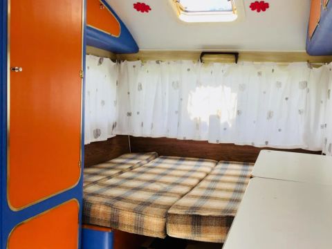 CARAVANE 2 personnes - RETRO (sans sanitaires)