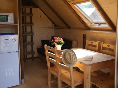 TENTE TOILE ET BOIS 5 personnes - Cabane du Trappeur 24m² CONFORT 2 chambres + climatisation