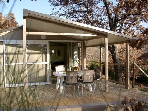 CHALET 5 personnes - 28m² CONFORT 2 chambres + terrasse semi-couverte