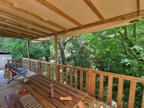 MOBILHOME 6 personnes - HomeFlower 35m² PREMIUM 3 Chambres + terrasse semi-couverte + TV + Climatisation