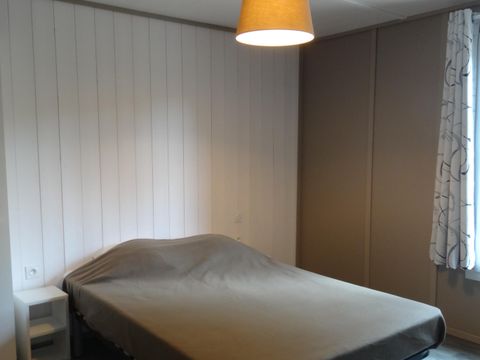 Chalet 5 personnes - Chalet 35m² CONFORT+ 2 chambres - Terrasse couverte (adapté aux personnes à mobilité réduite)