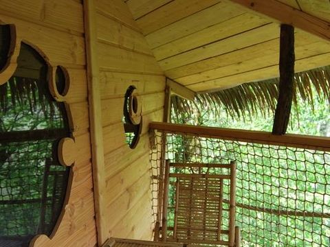 Hébergement 3 personnes - Cabane dans les arbres - Pêcheur