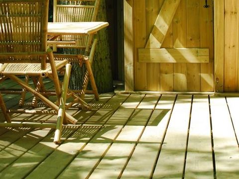 Hébergement 5 personnes - Cabane Familiale des Capucins (à partir de 2 ans)