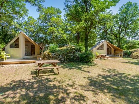 TENTE TOILE ET BOIS 4 personnes - Tente confort  - 2 chambres - cuisine - sans sanitaires 4 pers.