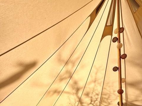 TENTE 2 personnes - Tente Nomade Insolite - 1 chambre - avec cuisine et sanitaire privé