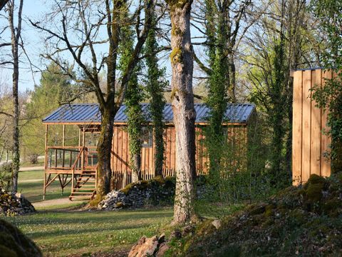 HÉBERGEMENT INSOLITE 4 personnes - Cabane Etosha - Vue Vallée 2 Chambres