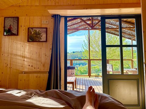 HÉBERGEMENT INSOLITE 2 personnes - Cabane Minca Jacuzzi & Vue Vallée 1 chambre