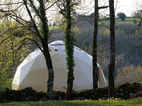HÉBERGEMENT INSOLITE 2 personnes - Ushuaïa sky Dome vue vallée