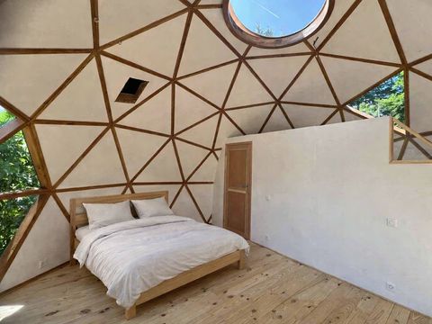 HÉBERGEMENT INSOLITE 2 personnes - Ushuaïa sky Dome vue vallée