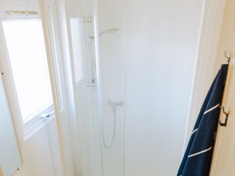 MOBILHOME 4 personnes - Sunêlia Prestige 2 ch. 4 pers - 34 m2 - Terrasse couverte - SAM