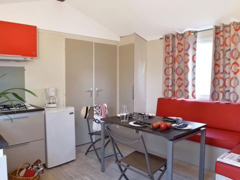 MOBILHOME 4 personnes - Loisir Confort 2ch. 4pers. - 25m2 Terrasse parasol - DIM