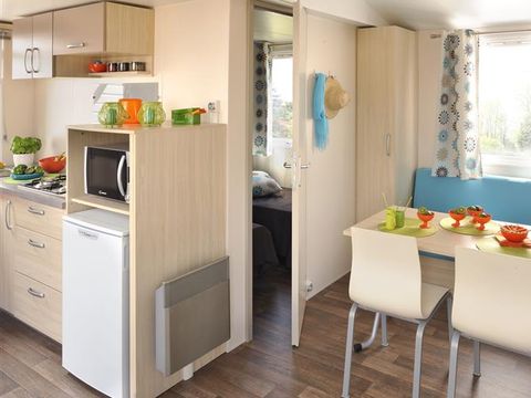MOBILHOME 4 personnes - Loisir Confort 2ch. 4pers. - 25m2 Terrasse parasol - DIM