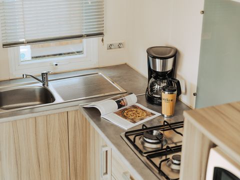 MOBILHOME 4 personnes - LOISIR CONFORT 2ch/4p - 25m² - Terrasse couverte - DIM