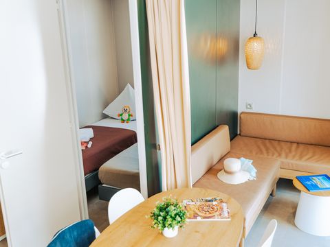 MOBILHOME 5 personnes -  COTTAGE CONFORT 2ch / 4/5p - 30m² - Terrasse couverte - DIM