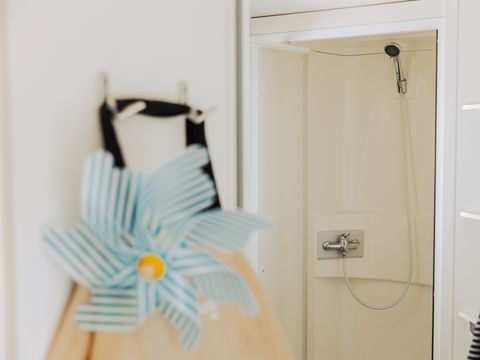 MOBILHOME 4 personnes - DIM - LOISIR CONFORT 2ch/4p - 25m² - Terrasse intégrée