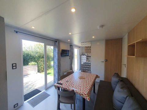 Mobilhome 4 personnes - Premium Natura - 3 chambres - 2 salles de bain -TV+lave-vaisselle avec terrasse - XXL - Vue mer