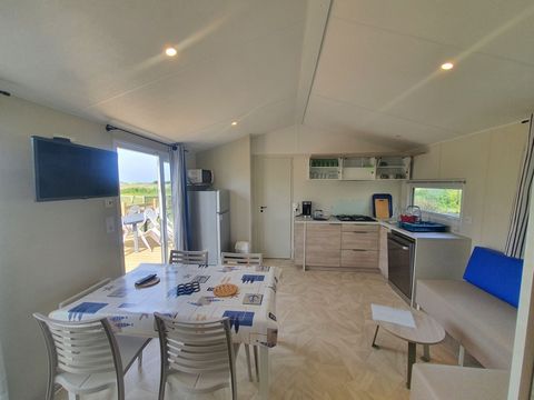 Mobilhome 4 personnes - Premium Natura - 3 chambres - 2 salles de bain -TV+lave-vaisselle avec terrasse - XXL - Vue mer