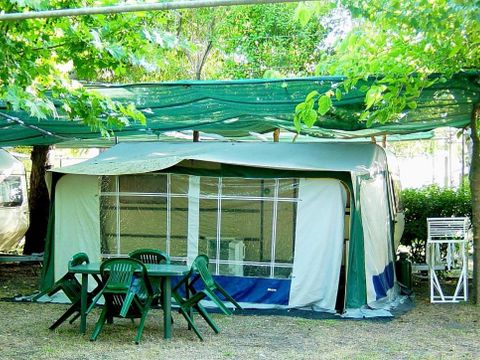 CARAVANE 4 personnes - Caravane 4 personnes