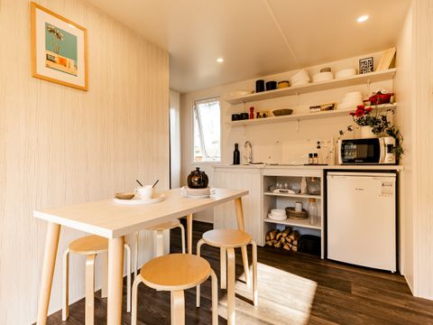 HÉBERGEMENT INSOLITE 4 personnes - Tiny House MIMOSA