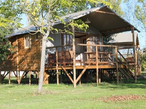 Tente en toile et en bois 4 personnes - Cabane Lodge (insolite 2017)