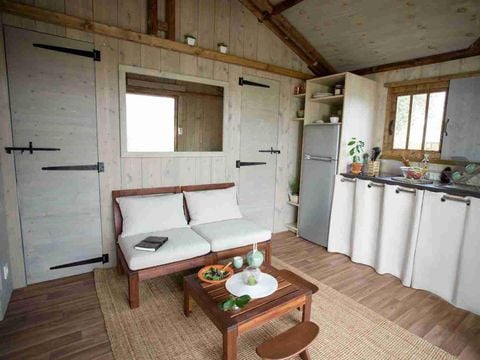 Tente en toile et en bois 4 personnes - Cabane Lodge (insolite 2017)