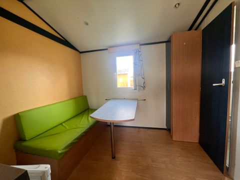 MOBILHOME 4 personnes - 4 PERS, 1CH, AVEC SANITAIRES