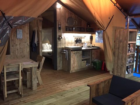 TENTE TOILE ET BOIS 4 personnes - LODGE