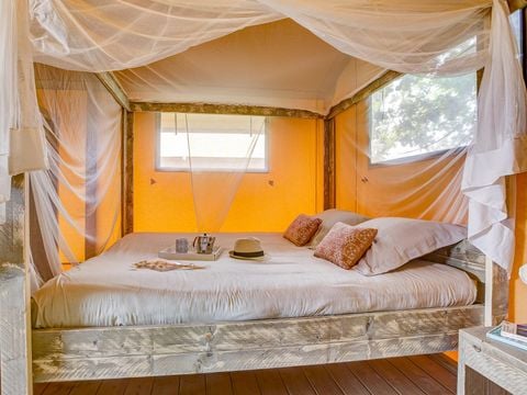 TENTE TOILE ET BOIS 4 personnes - LODGE