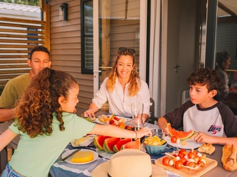 MOBILHOME 4 personnes - PALM 2 chambres - quartier la Palmeraie