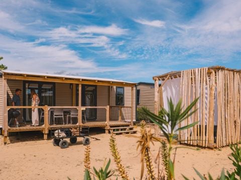 MOBILHOME 4 personnes - PALM 2ch avec SPA - quartier la Palmeraie