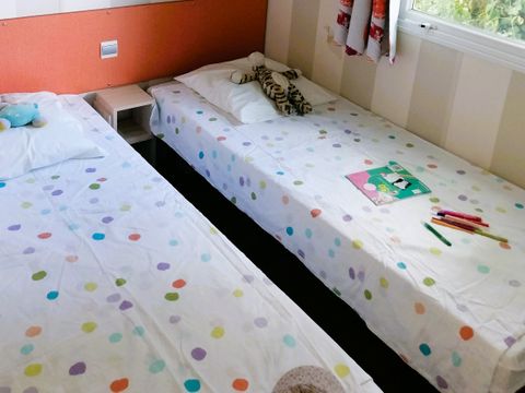 MOBILHOME 6 personnes -  Mobil Home 28/30m² - 2 chambres 4/6 pers.