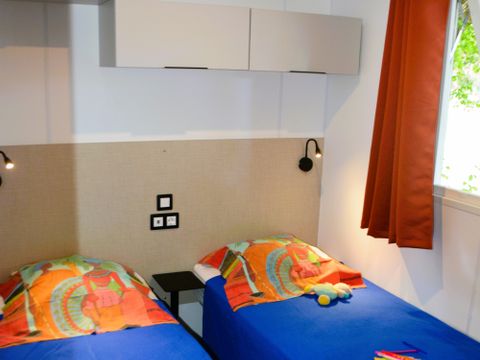 MOBILHOME 6 personnes -  Mobil Home 28/30m² - 2 chambres 4/6 pers.