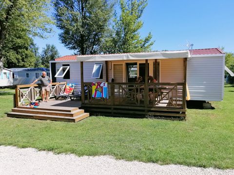 MOBILHOME 8 personnes - Résidence Quattro 40m² - 4 chambres 8 pers.