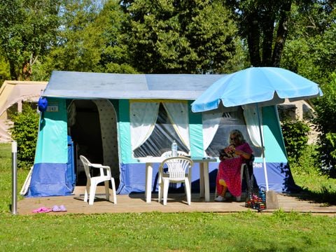 BUNGALOW TOILÉ 6 personnes -  Tente bungalow 25m² - 2 chambres - sans sanitaires 4/6 pers