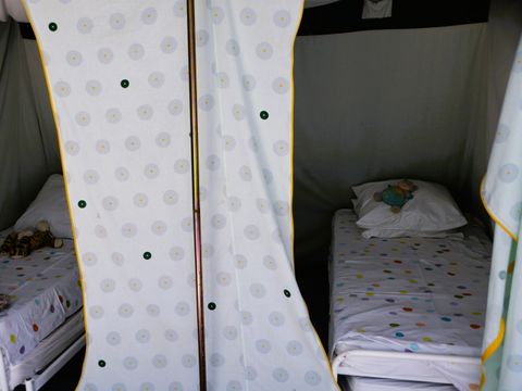 BUNGALOW TOILÉ 6 personnes -  Tente bungalow 25m² - 2 chambres - sans sanitaires 4/6 pers