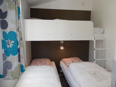 BUNGALOW 5 personnes - Chêne 28 m² avec terrasse bois semi-couverte