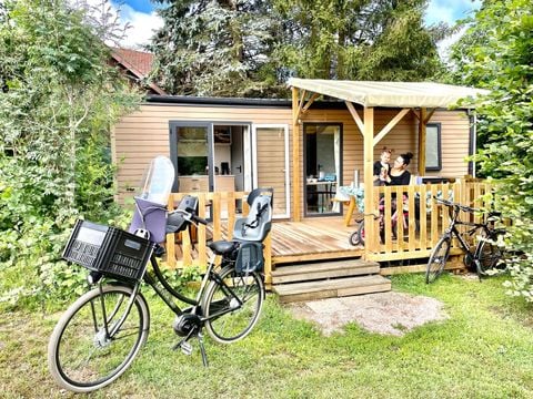 BUNGALOW 5 personnes - Chêne 28 m² avec terrasse bois semi-couverte