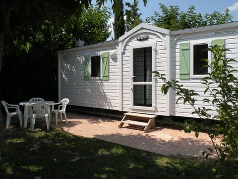 MOBILHOME 4 personnes - Mobil-home Standard 30m² - 2 chambres + Terrasse 10m² + TV + Clim 4 pers