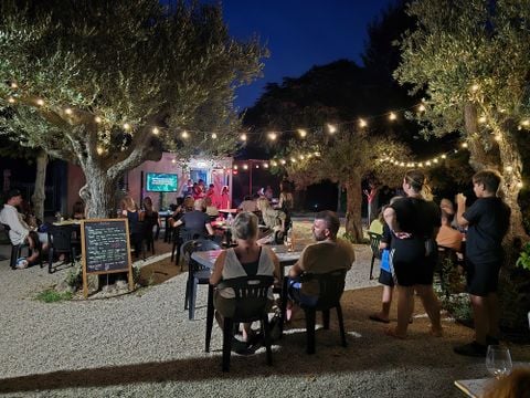 Flower Camping Les Micocouliers - Camping Bouches-du-Rhône