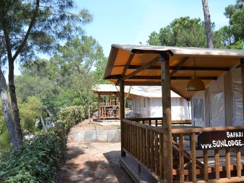 Tente en toile et en bois 5 personnes - SunLodge Safari