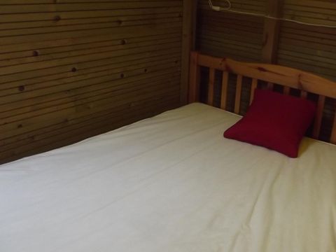 CHALET 6 personnes - Cabane Ti Bonheur 24 m² + terrasse 9 m² 6 pers