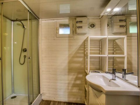 GÎTE 9 personnes - Famille 5 Pièces 9 Personnes + TV