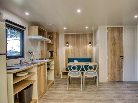 MOBILHOME 4 personnes - Cabane Vintage 3 Pièces 4 Personnes + TV